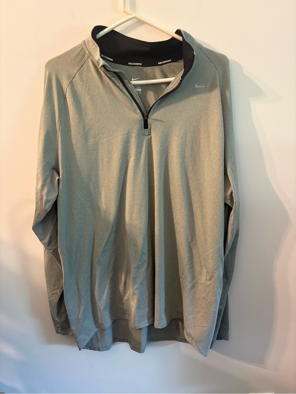 Nike Running Dri-FIT Gray Quarter-Zip Pullover XL Long Sleeve Mesh Panels
